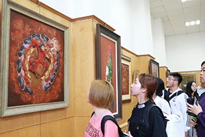 藝管與設(shè)計(jì)聯(lián)動(dòng)，黨建與專業(yè)融合 一場(chǎng)別開生面的主題黨日與交流策劃活動(dòng)